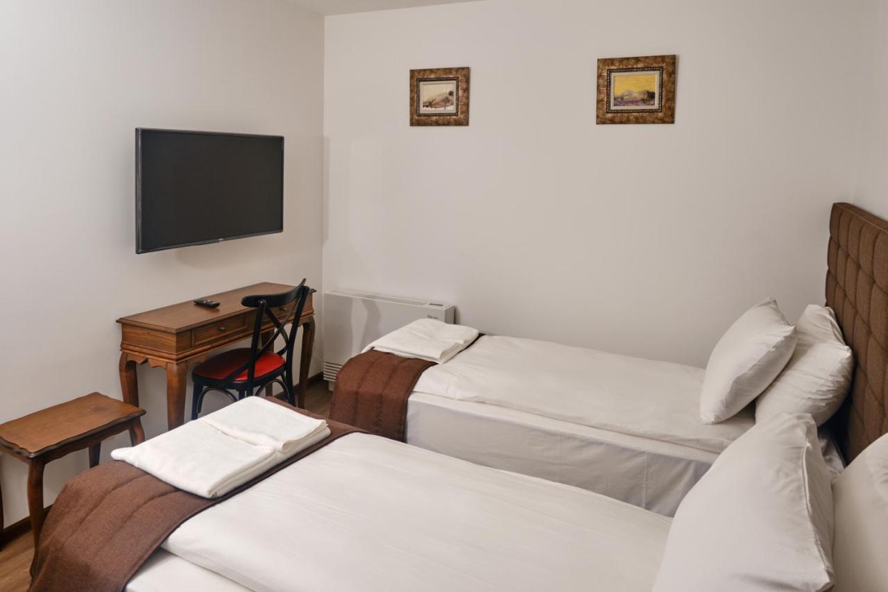 Hotel Splendid Plevna Kültér fotó